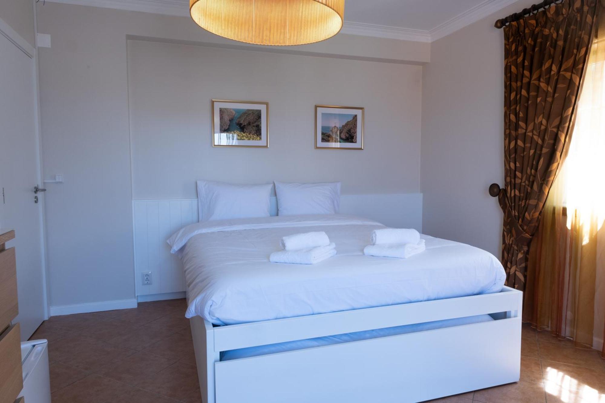 Berlenga Beach House Praia da Lourinhã Extérieur photo